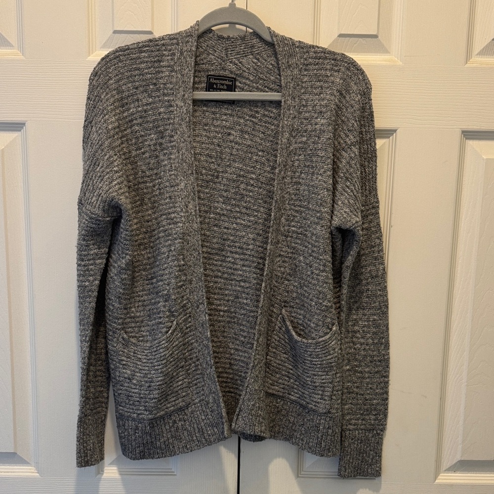 Abercrombie & Fitch Gray Knit Open Front Cardigan Sweater – Size Small